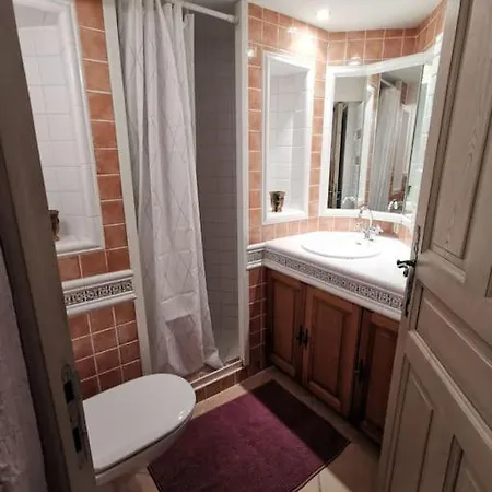 Demeure De Caractere Avec Vue Imprenable.